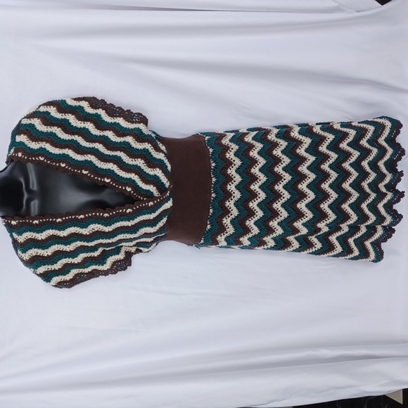 BCBGMaxAzria Kimono Crochet Zig-Zag Dress, Ptp=18, Length=42", Stretchy - Picture 1 of 9